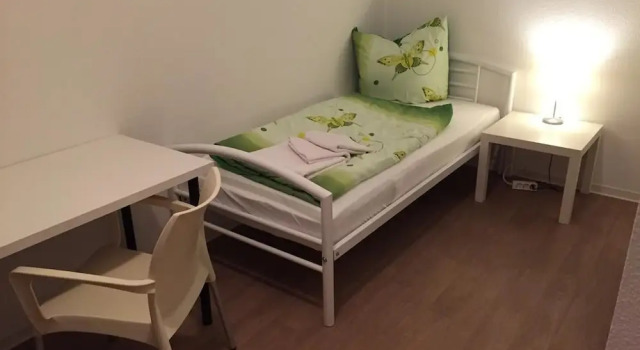 Номер Standard Pension ,,Vier Tore