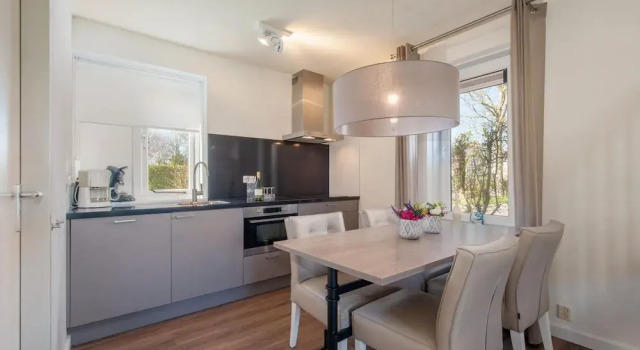 Вилла Restyled Villa With Dishwasher, Near the Beach