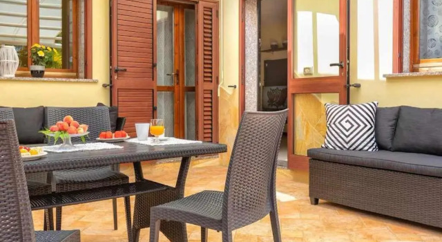 Alghero Villa Maestrale con veranda coperta giardino 4 camere 3 bagni