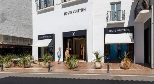 Puerto Banus second line, luxury apartement, Забронировать Апартаменты/квартира Отели Марбелья с парковкой, рядом с Casino Marbella, Парковка