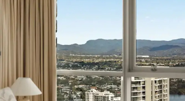 Апартаменты Premium Towers of Chevron - Private Apartments - Hosted by Coastal Letting Co