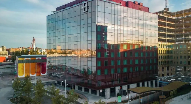 Clarion Hotel The Pier
