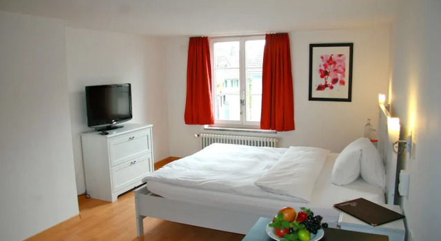 Gasthof Löwen, Varaa Hotelli Bassersdorf Zürich