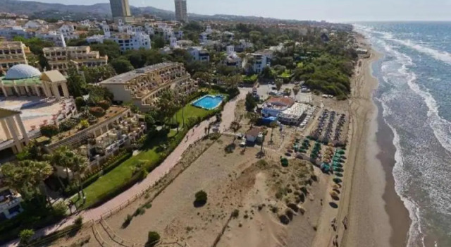 Апартаменты White Pearl Beach L2