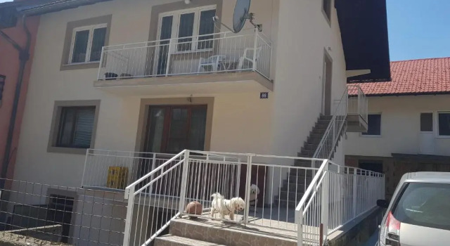 Apartman Lara 2, Забронировать Апартаменты/квартира Фоча 
