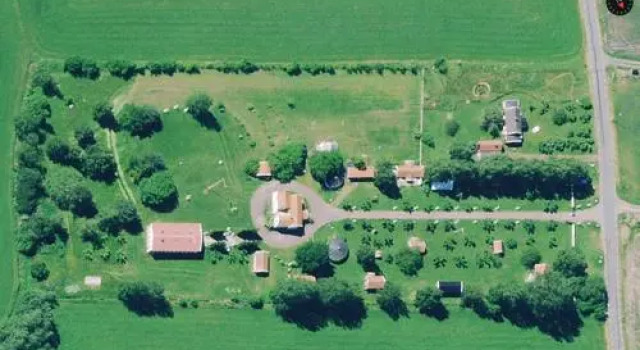Tempelgården Visingsö, Забронировать Отель Отели Vättern с парковкой, Парковка