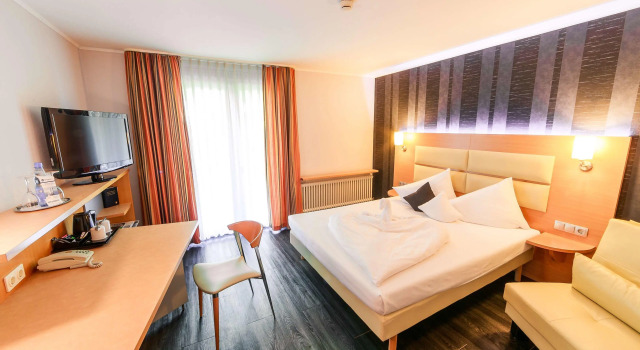 PLAZA INN Stuttgart-Ditzingen