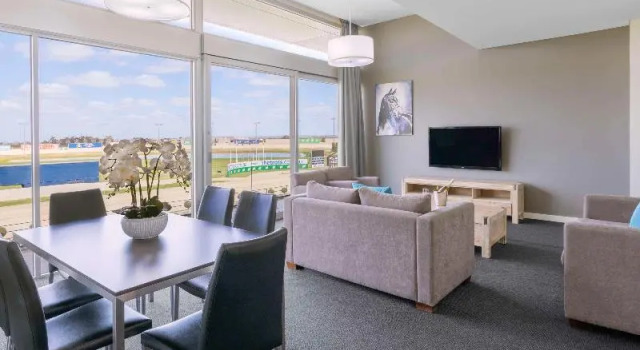 Апартаменты Superior Mantra Melbourne Melton