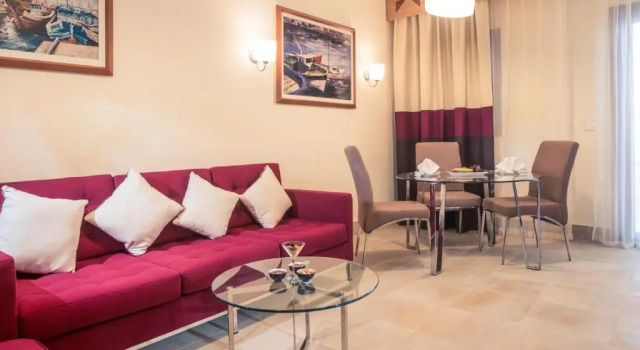 Двухместный люкс Superior с видом на бассейн Отель Mercure Hurghada