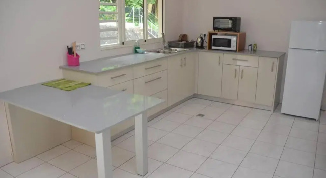 Papeete apartment F2, Забронировать Апартаменты/квартира Отели Таити с парковкой, Парковка
