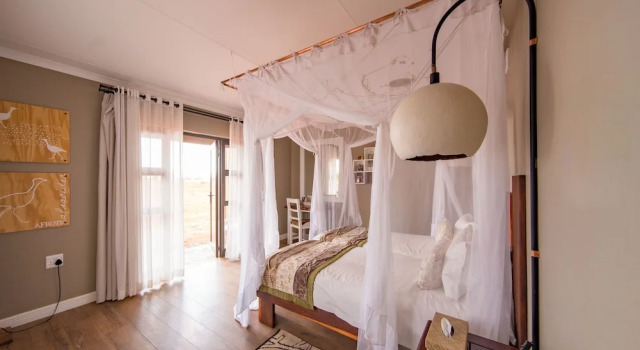Номер Comfort Gondwana Kalahari Anib Lodge