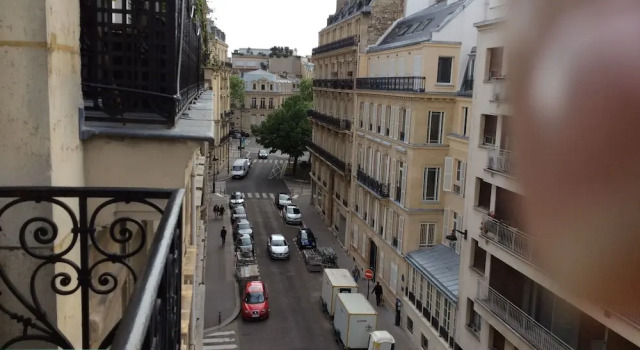 Chambres d'Hôtes Quartier Champs Elysées, Забронировать Отель Отели Парижа с парковкой, рядом с Свято-Троицкий собор и Русский православный духовно-культурный центр, Парковка