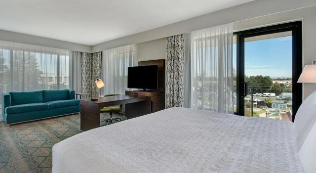 Двухместный люкс Standard с балконом Hampton Inn & Suites Sunnyvale-Silicon Valley, Ca