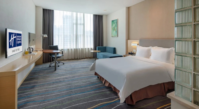 Двухместный номер Standard Holiday Inn Express Luoyang City Center by IHG