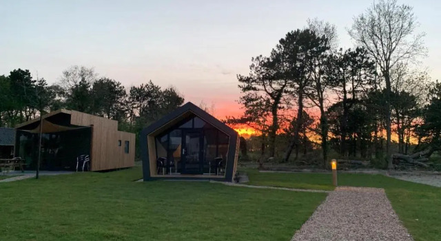 Tiny House in het groen, aan zee