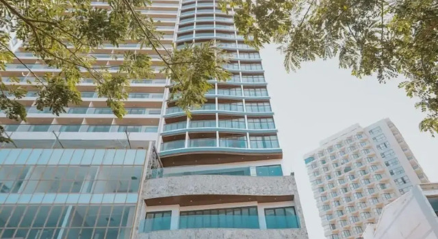 La Vague Hotel