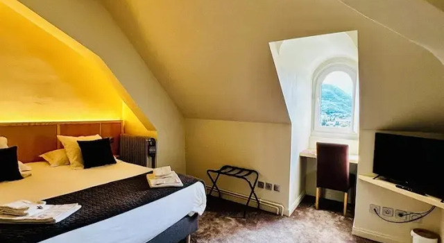 Трёхместный номер Standard Hôtel Restaurant Le Repère