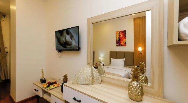 Pyramid Edge Hotel & Exclusive Pyramids View Rooftop