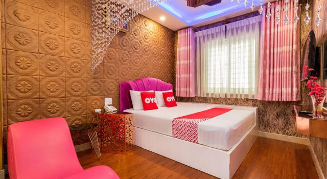 Iboss Hotel by OYO Rooms, Забронировать Отель District 6 