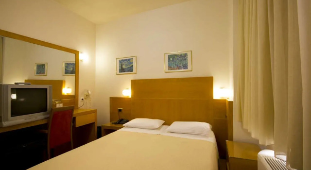 Номер Standard Diana Hotel