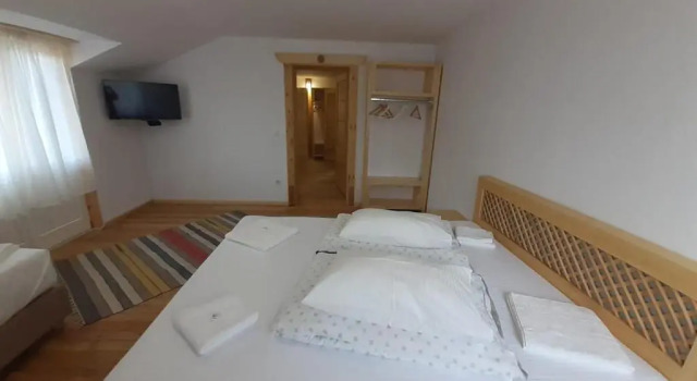 Cabana Poiana Secuilor, Rezervovat Hotel Hotely v Prahova Valley s parkováním, Parkování