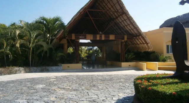 Вилла Villa Marina Porto Ixtapa in the Private Yacht Club