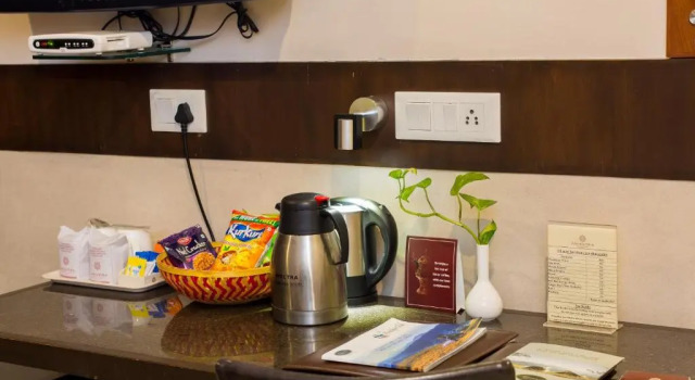 Номер Deluxe Amantra Comfort Hotel