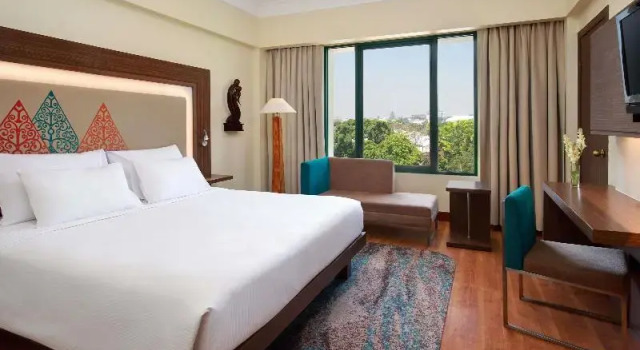 Superior Kahden hengen huone parvekkeella Novotel Solo