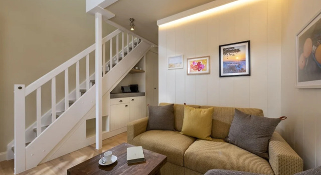 Полулюкс с балконом LOEV - VELA Hotels