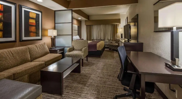 Люкс Best Western Plus Lackland Hotel and Suites