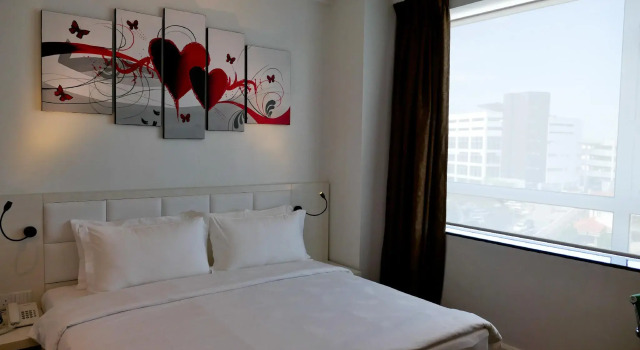 Двухместный номер Deluxe Pine Garden Hotel