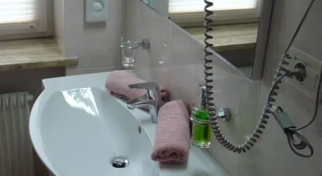 Двухместный номер Economy с балконом Hotel Garni Savoy - new opening