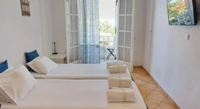 Ilios, Rezervovat Apartmánový hotel Hotely v Saronic Islands s parkováním, Parkování