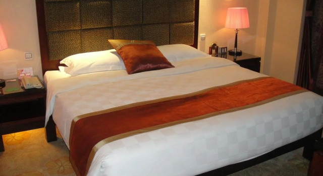 Sanlongzhongtian Hotel, Boek Hotel Shenhe Shenyang