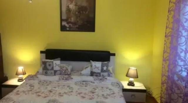 Pensiunea Lili Novaci, Rezerwuj Hotel Hotele w Carpathians - Romania z parkingiem, Parking