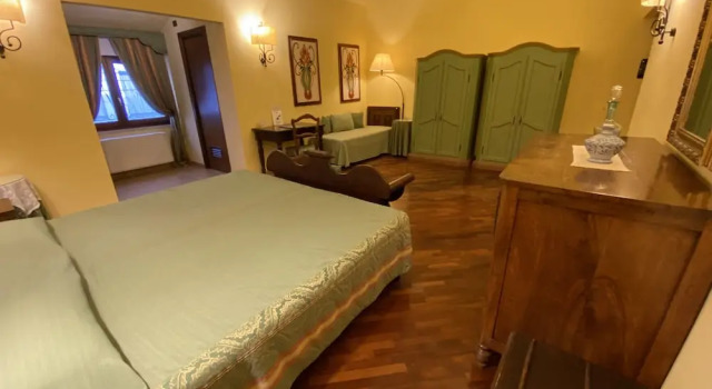 Номер Deluxe с видом на бассейн Relais Abbazia Santa Anastasia Resort & Winery