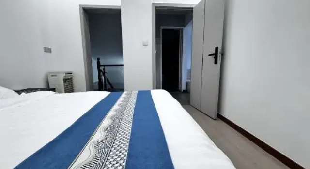 Люкс Yishan Yiju Homestay (Yao Hu Town)