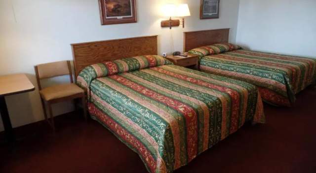 Четырёхместный номер Standard Dakota Country Inn