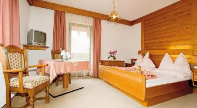 Bruckerhof, Book Hotel Hotels in Vienna Alps with Parking, Parking