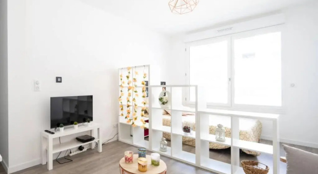 Magnifique studio à Meudon Avec Parking privé, Забронировать Отель Мёдон Аньер-сюр-Сен