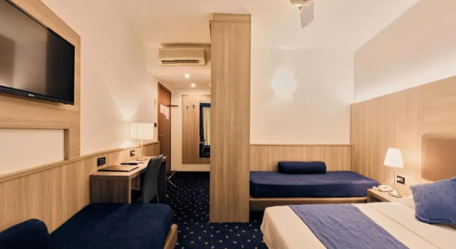 Трёхместный номер Hotel Roberta