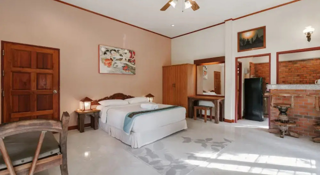 Студия с балконом Palm Village