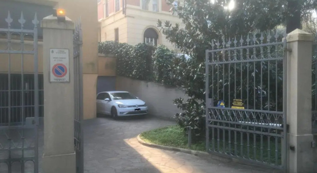 Ai tre cedri B&B, Забронировать Отель «постель и завтрак» Отели Болоньи с парковкой, рядом с Церковь Сан-Микеле-ин-Боско, Парковка