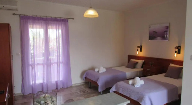 Студия Biscoutsis Apartments & Studios