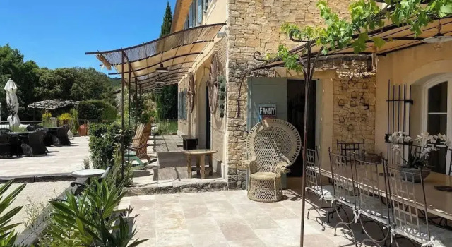 Villa in Murs Heart of the Luberon, Rezervovat Vila Murs Luberon