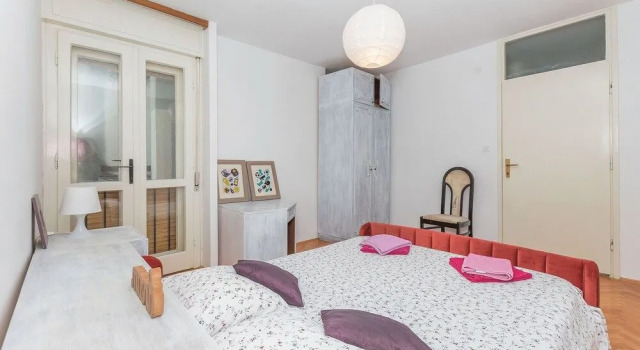 Apartment Sunny Place, Book Lejlighed Hoteller i Split Region med parkering, Parkering