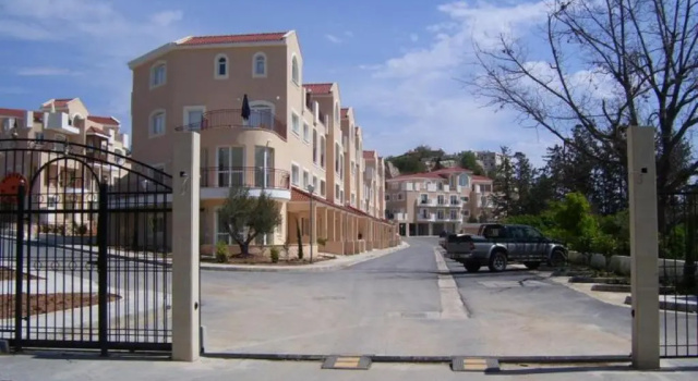 Студия Pafilia Garden Apartments