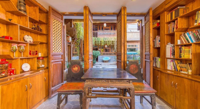Xiyun Yashe Inn, Забронировать Отель Лицзян Юньнань, рядом с Улица Сквер-стрит Древнего города Даянь
