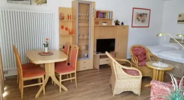 Appartementhaus Cubanzestraße, Забронировать Апартаменты/квартира Отели Кюлунгсборн с парковкой, рядом с Pier, Парковка