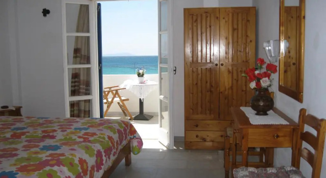 Aronis Plaka Naxos